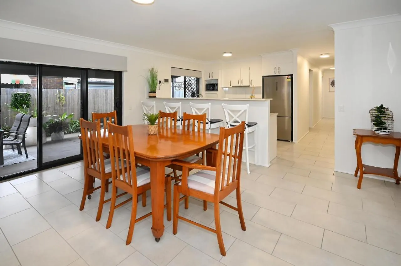 Lovely Beach House -Amazing Location, Pets - Zb9 بودينا بيت للعطل